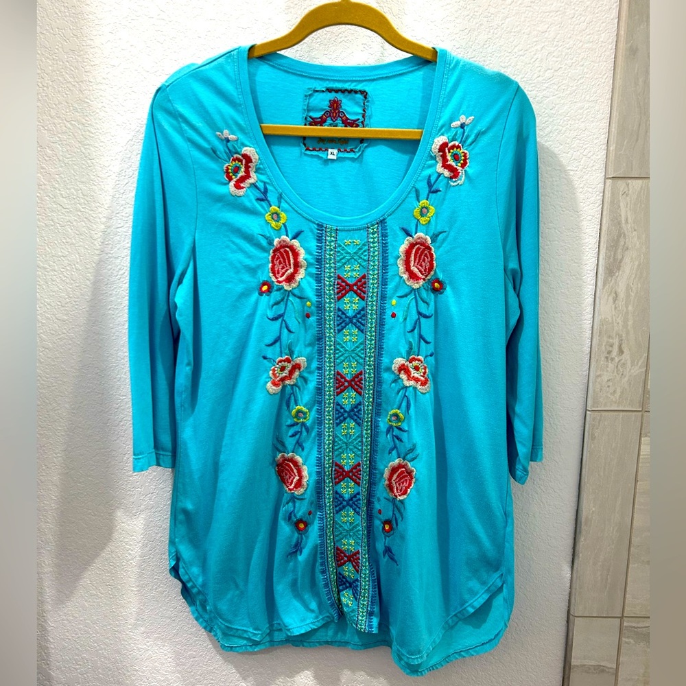 Johnny Was XL Cotton/Polyester Embroidered Tee